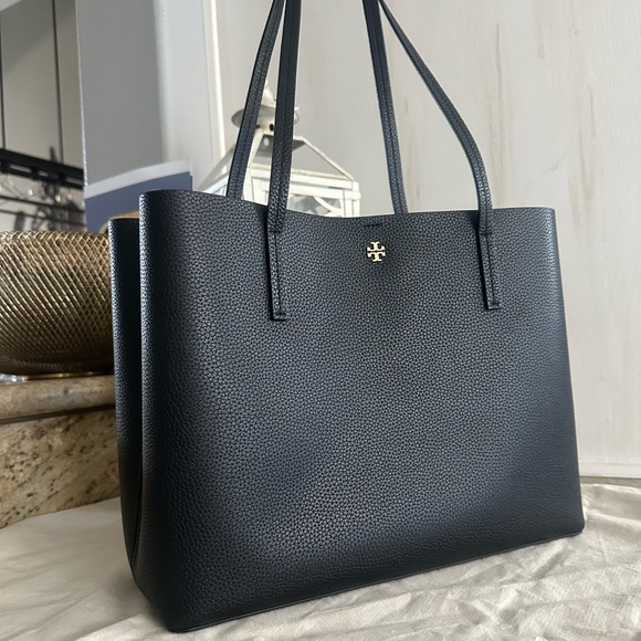 New tory Burch Blake center zip large tote in black - Picture 12 of 14